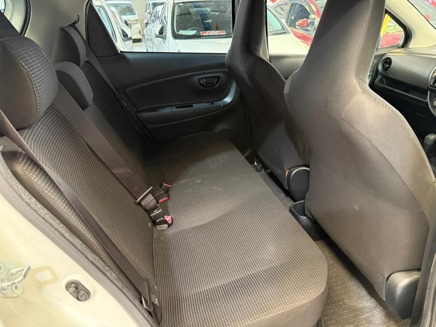 Used Toyota Vitz for sale - 78201490: Photo 14