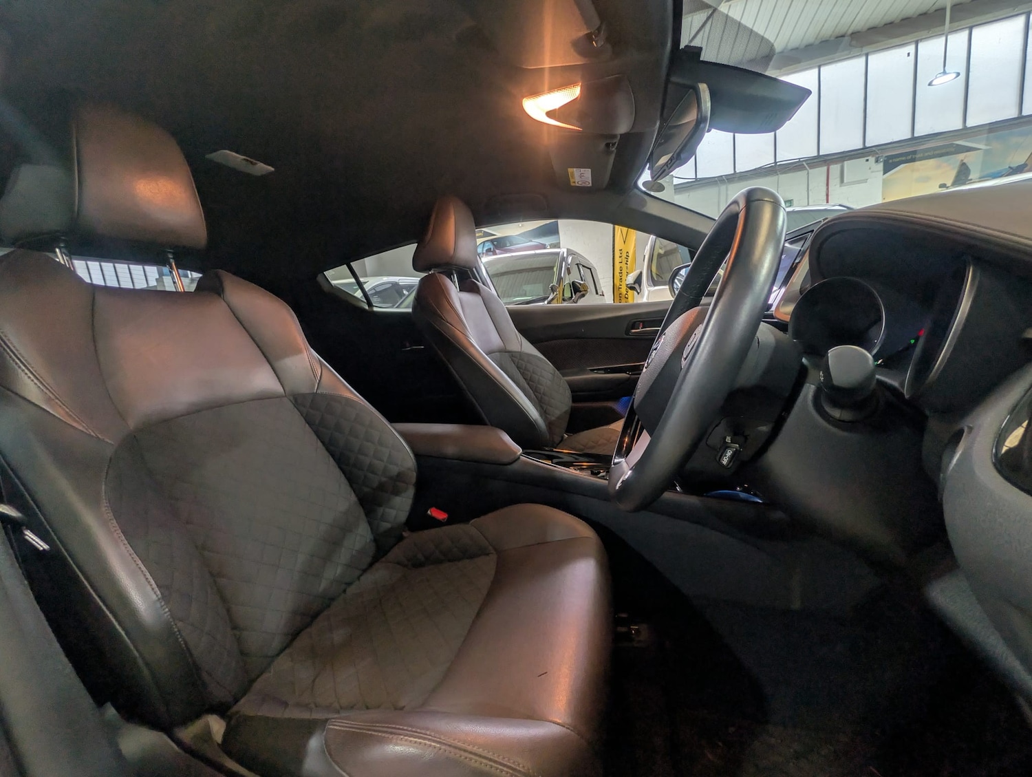 Used Toyota C-HR for sale - 77820041: Photo 11