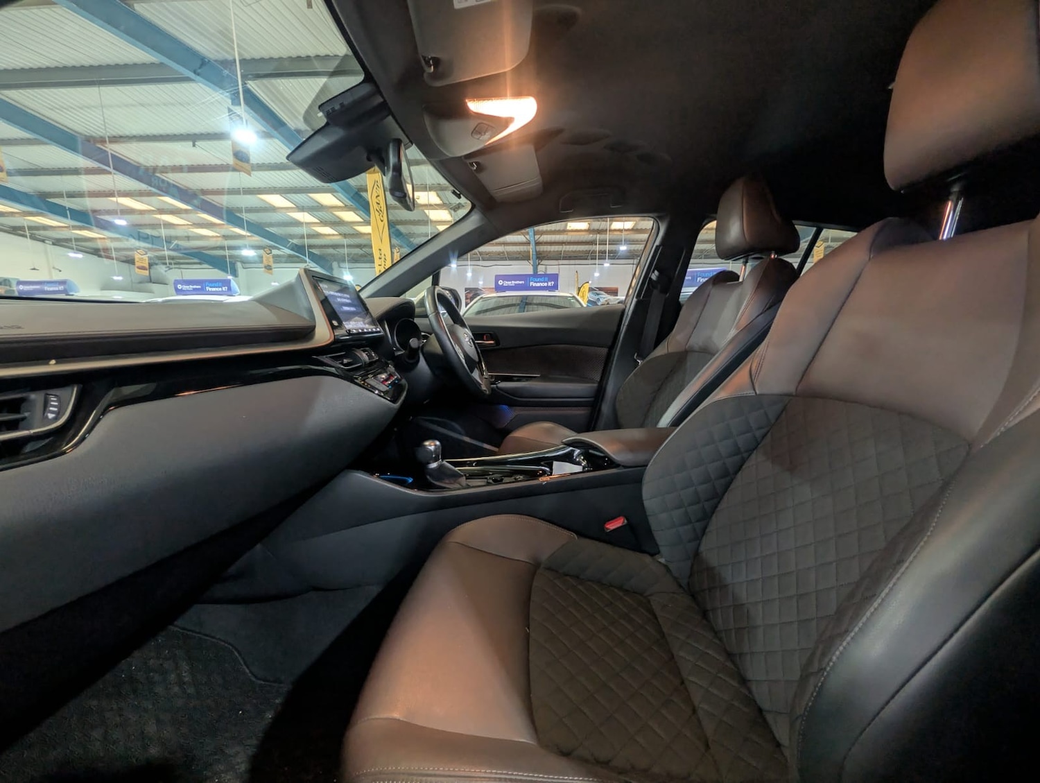 Used Toyota C-HR for sale - 77820041: Photo 17