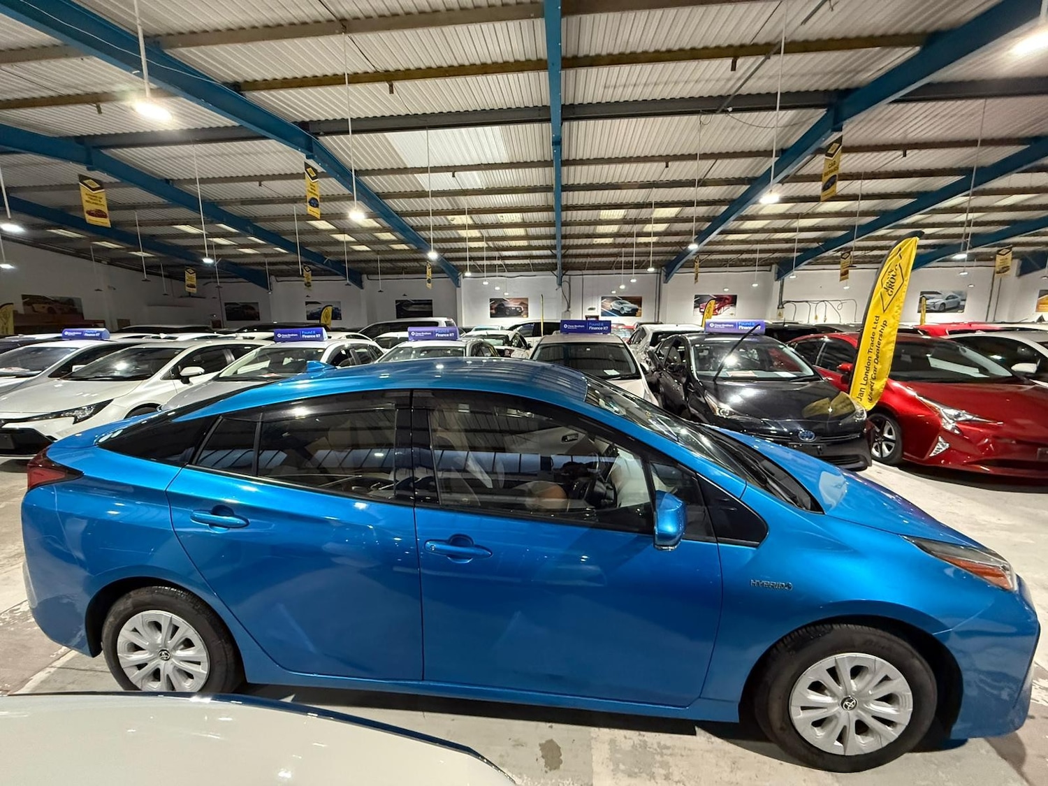 Used Toyota Prius 2026 for sale - 77327249: Photo 2