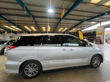 Used Toyota Estima 2018 for sale - 79331070: Photo