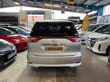 Used Toyota Estima 2018 for sale - 79331070: Photo