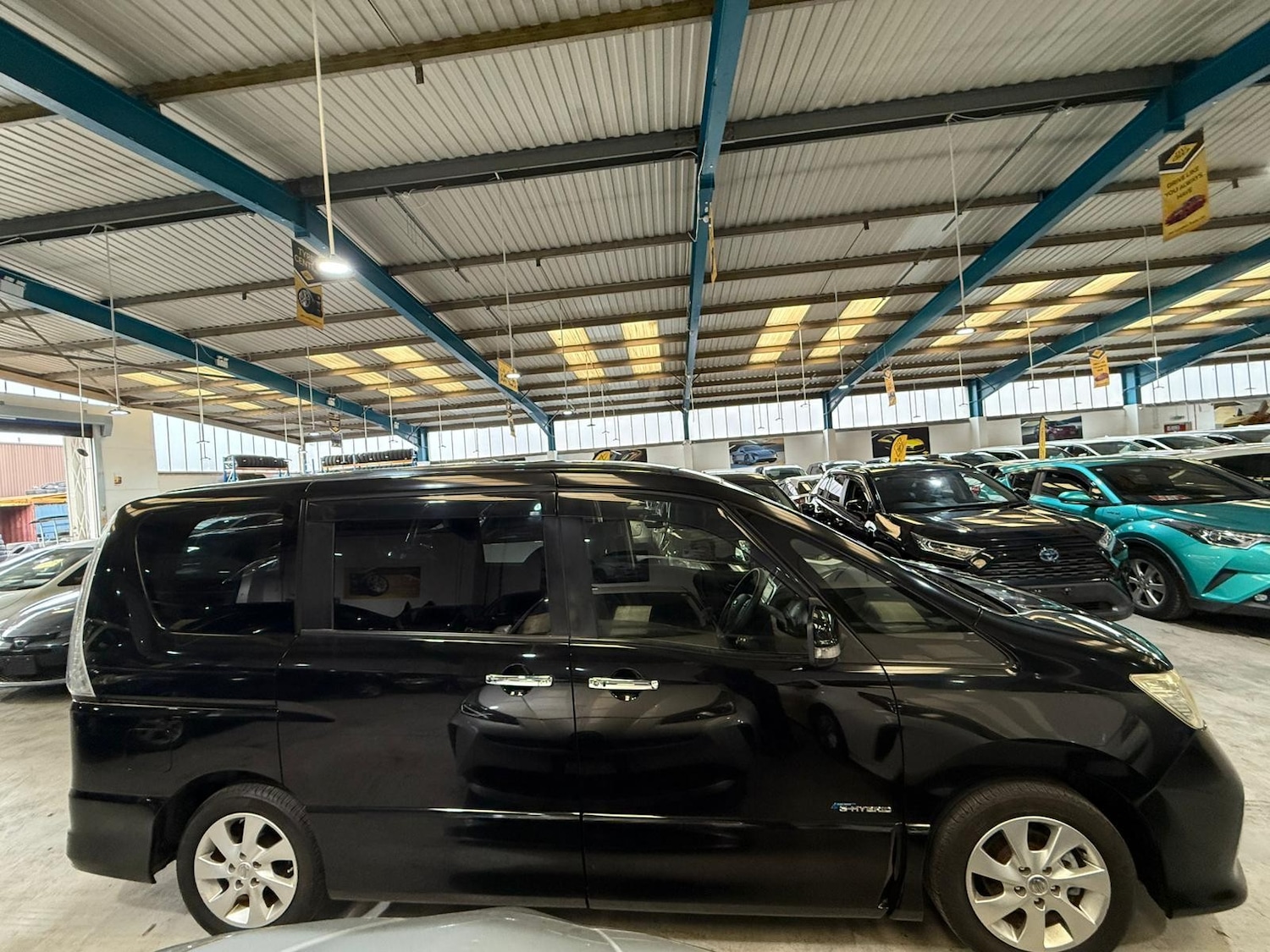 Used Nissan Serena 2025 for sale - 77096083: Photo 2