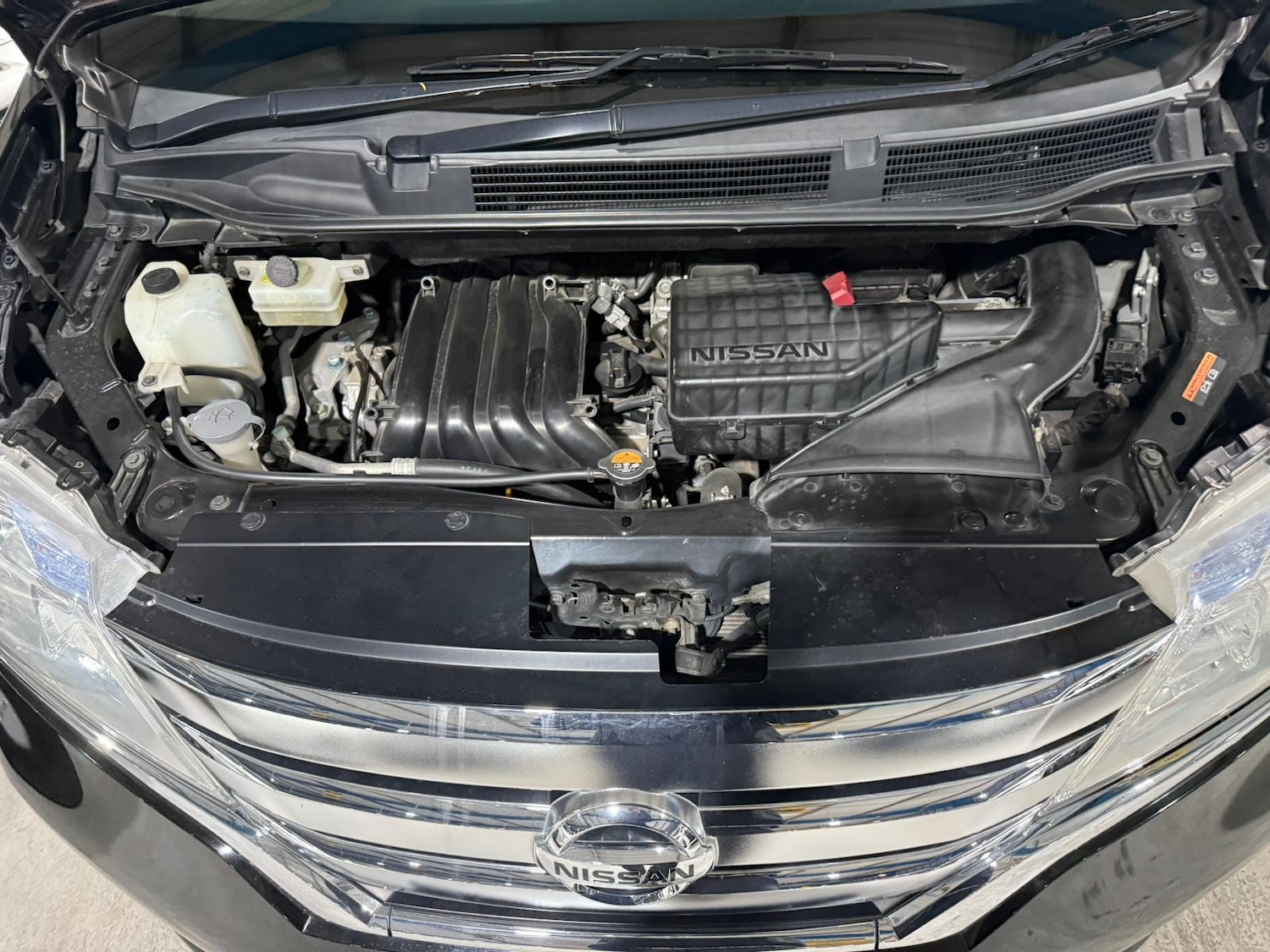 Used Nissan Serena for sale - 76704602: Photo 23