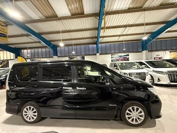 Used Nissan Serena 2013 for sale - 76704602: Photo