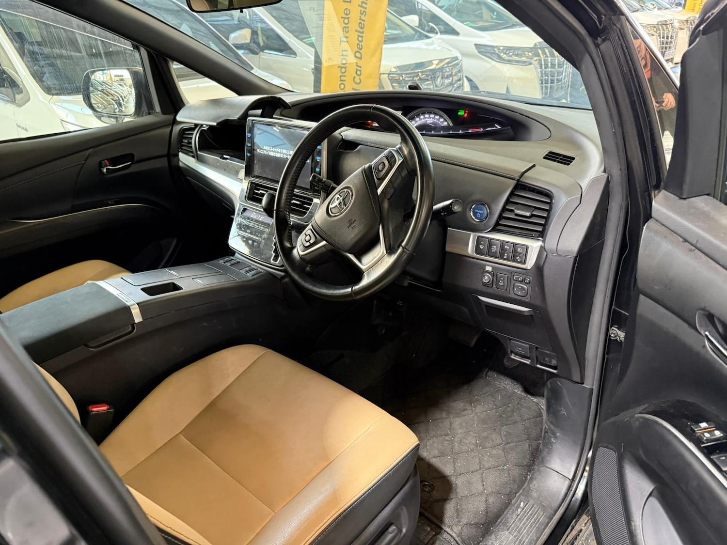 Used Toyota Estima for sale - 76896406: Photo 12