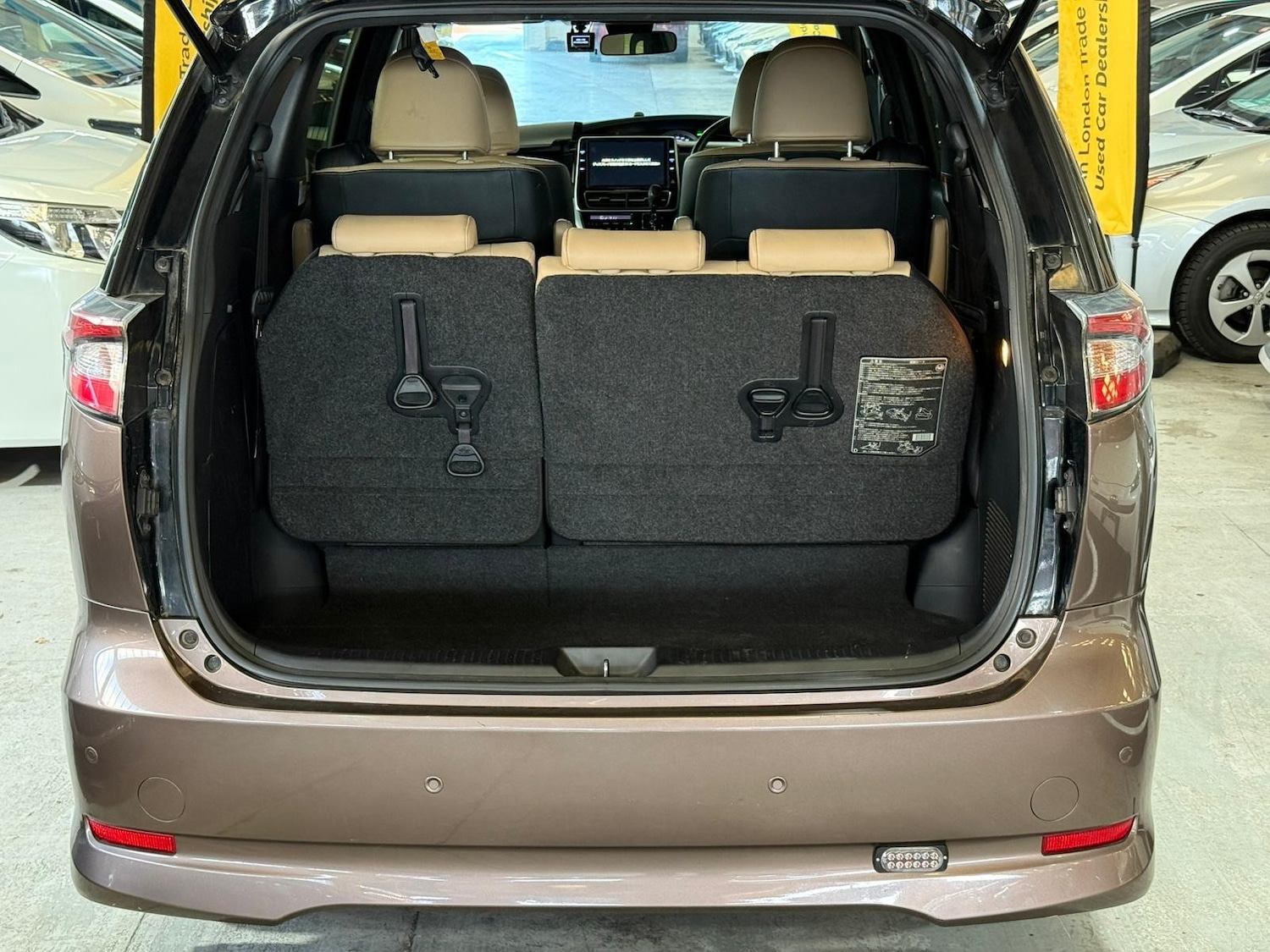 Used Toyota Estima for sale - 76896406: Photo 18