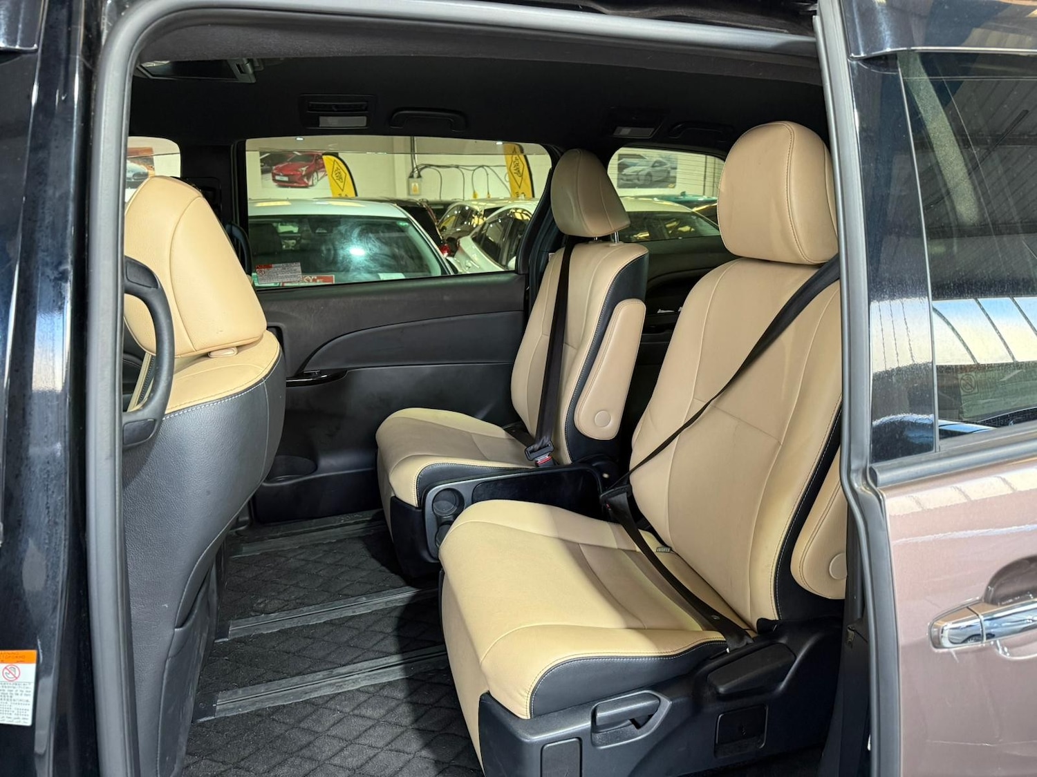 Used Toyota Estima for sale - 76896406: Photo 20