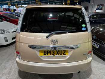 Used Toyota Isis 2013 for sale - 75033355: Photo