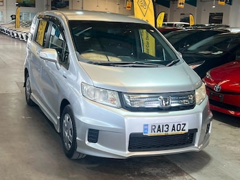 Used Honda Freed 2013 for sale - 79599760: Photo