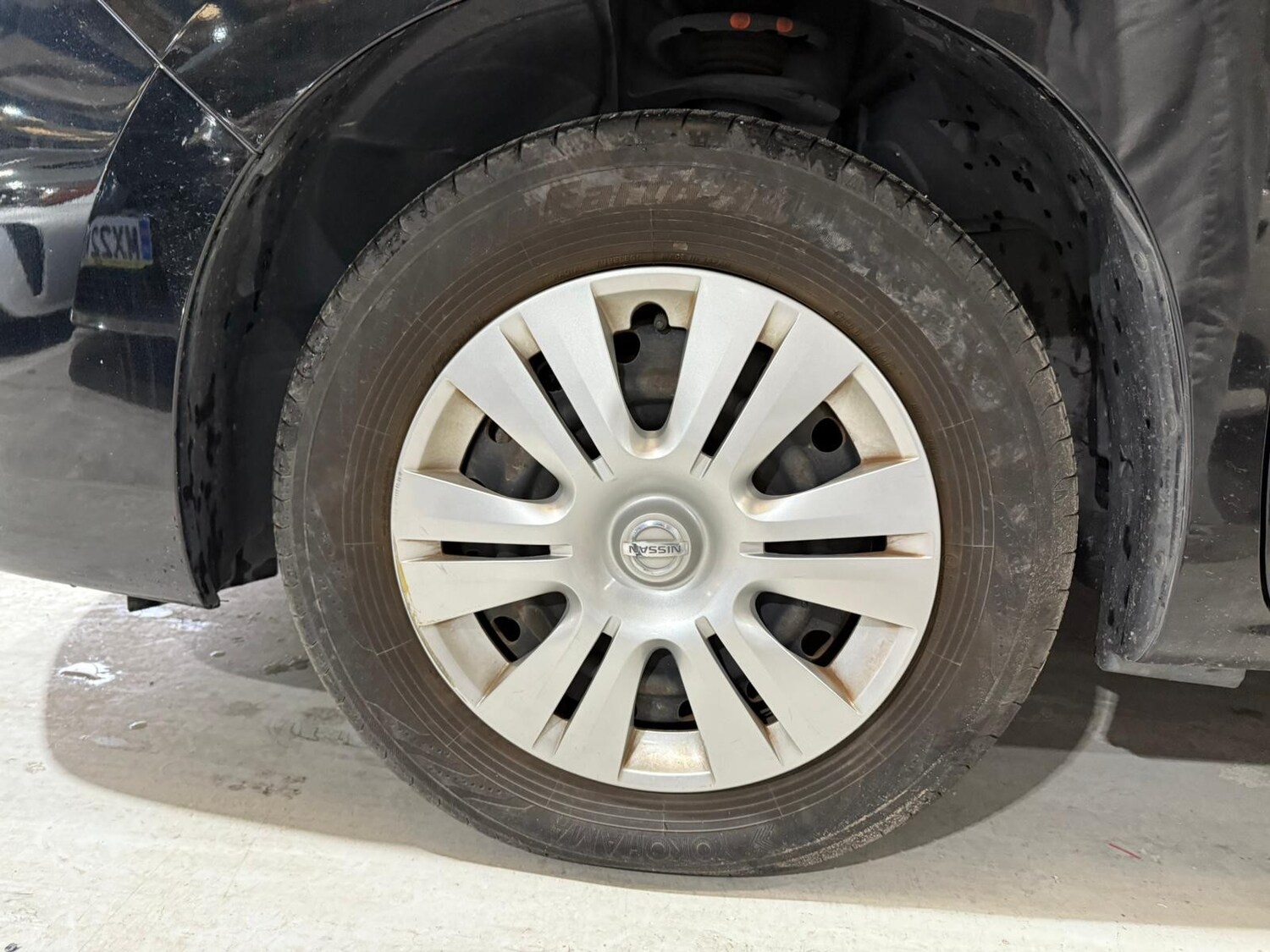 Used Nissan Serena for sale - 77506050: Photo 28