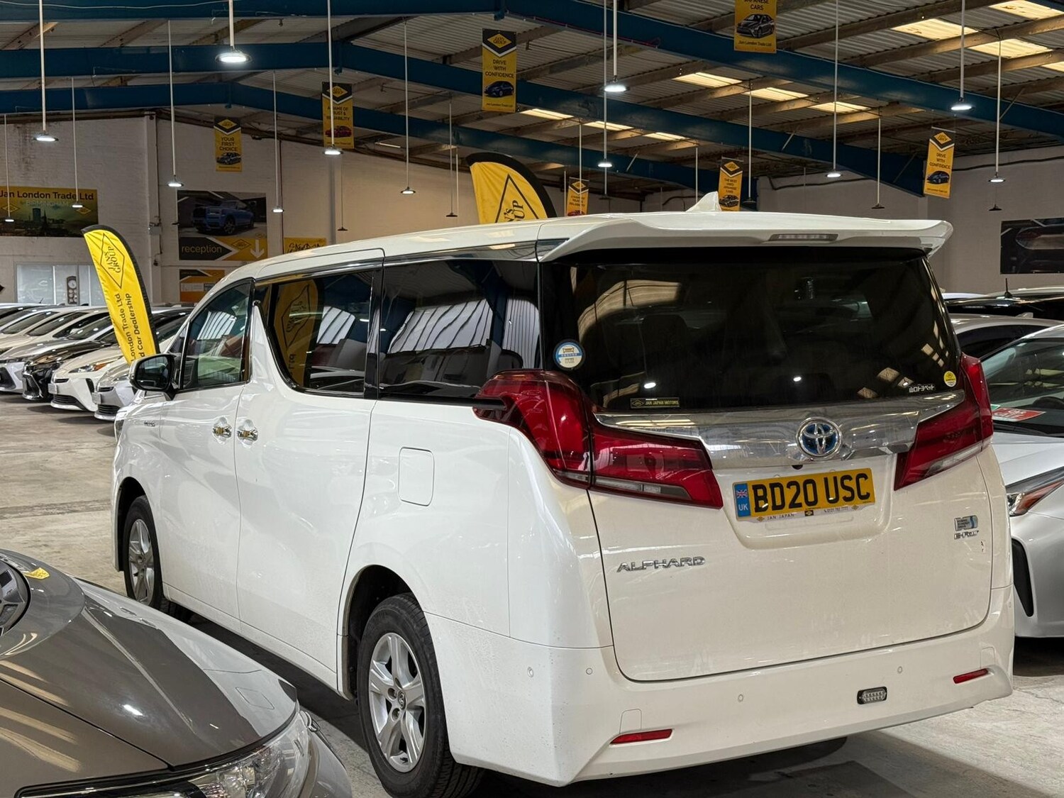 Used Toyota Alphard 2025 for sale - 76909264: Photo 5