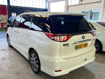 Used Toyota Estima 2017 for sale - 79636829: Photo
