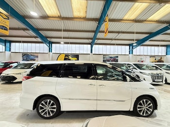 Used Toyota Estima 2018 for sale - 78294117: Photo