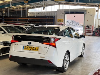 Used Toyota Prius 2020 for sale - 79039965: Photo