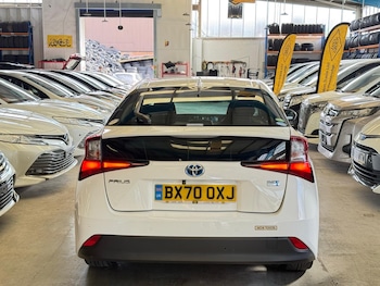 Used Toyota Prius 2020 for sale - 79039965: Photo