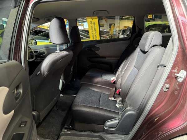 Used Toyota Wish for sale - 74682842: Photo 19