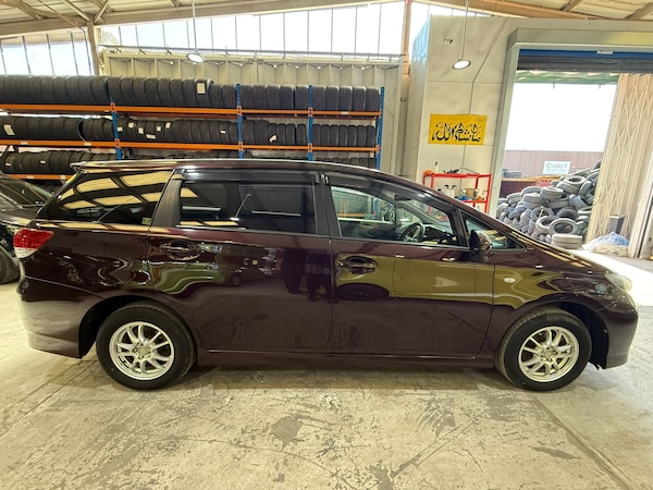 Used Toyota Wish for sale - 74682842: Photo 29