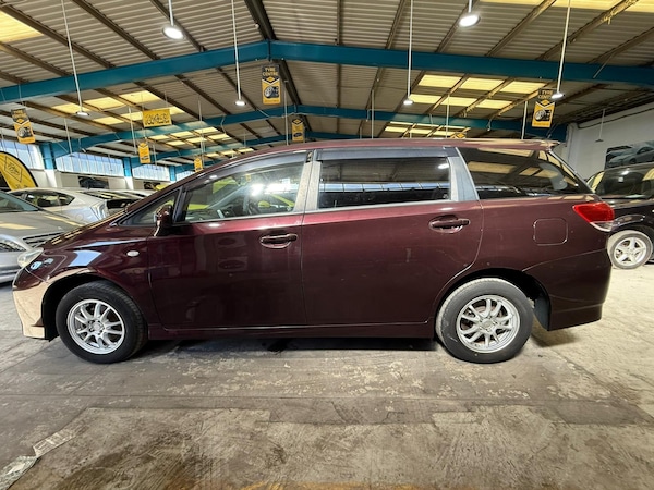Used Toyota Wish for sale - 74682842: Photo 5