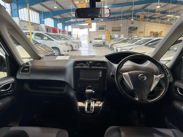 Used Nissan Serena for sale - 76217663: Photo 12