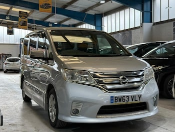 1 990 CC NISSAN SERENA
