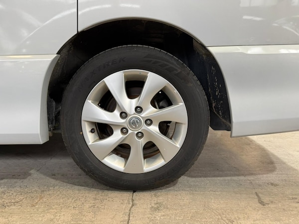 Used Nissan Serena for sale - 76217663: Photo 29