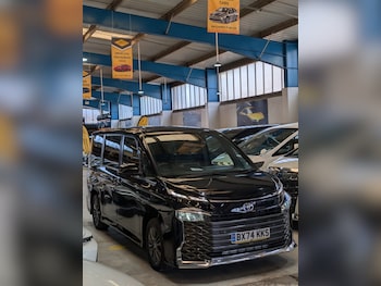 Used Toyota Noah 2024 for sale - 78847232: Photo