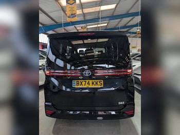 Used Toyota Noah 2024 for sale - 78847232: Photo