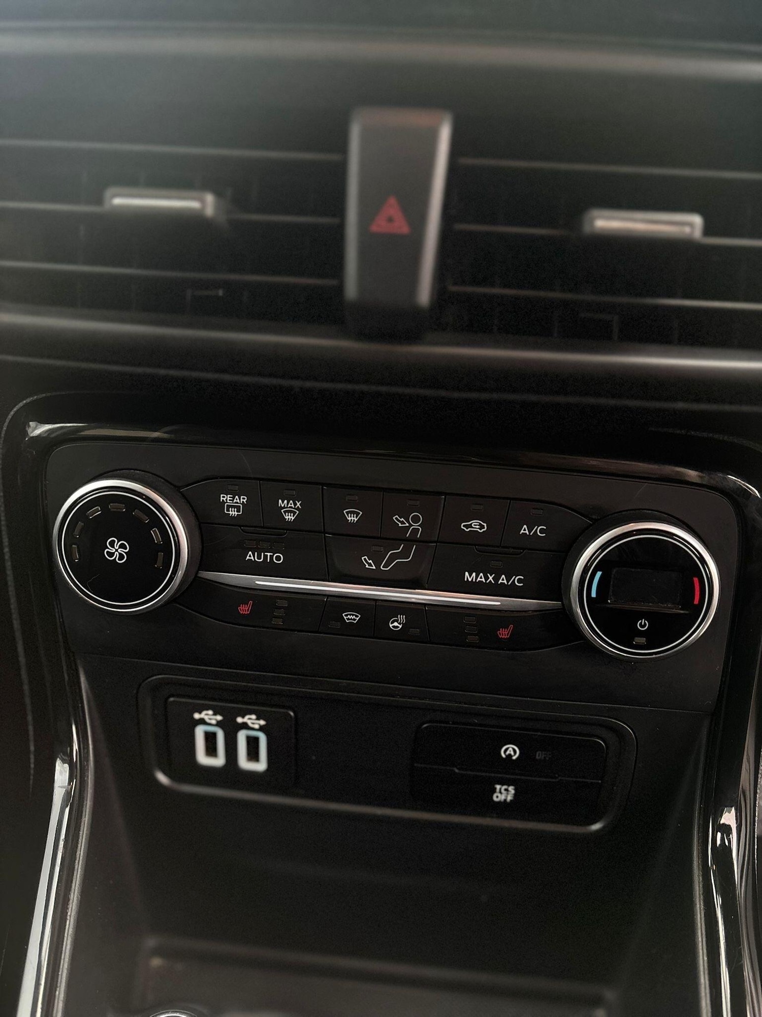 Used Ford Ecosport 2018 for sale - 76913213: Photo 28