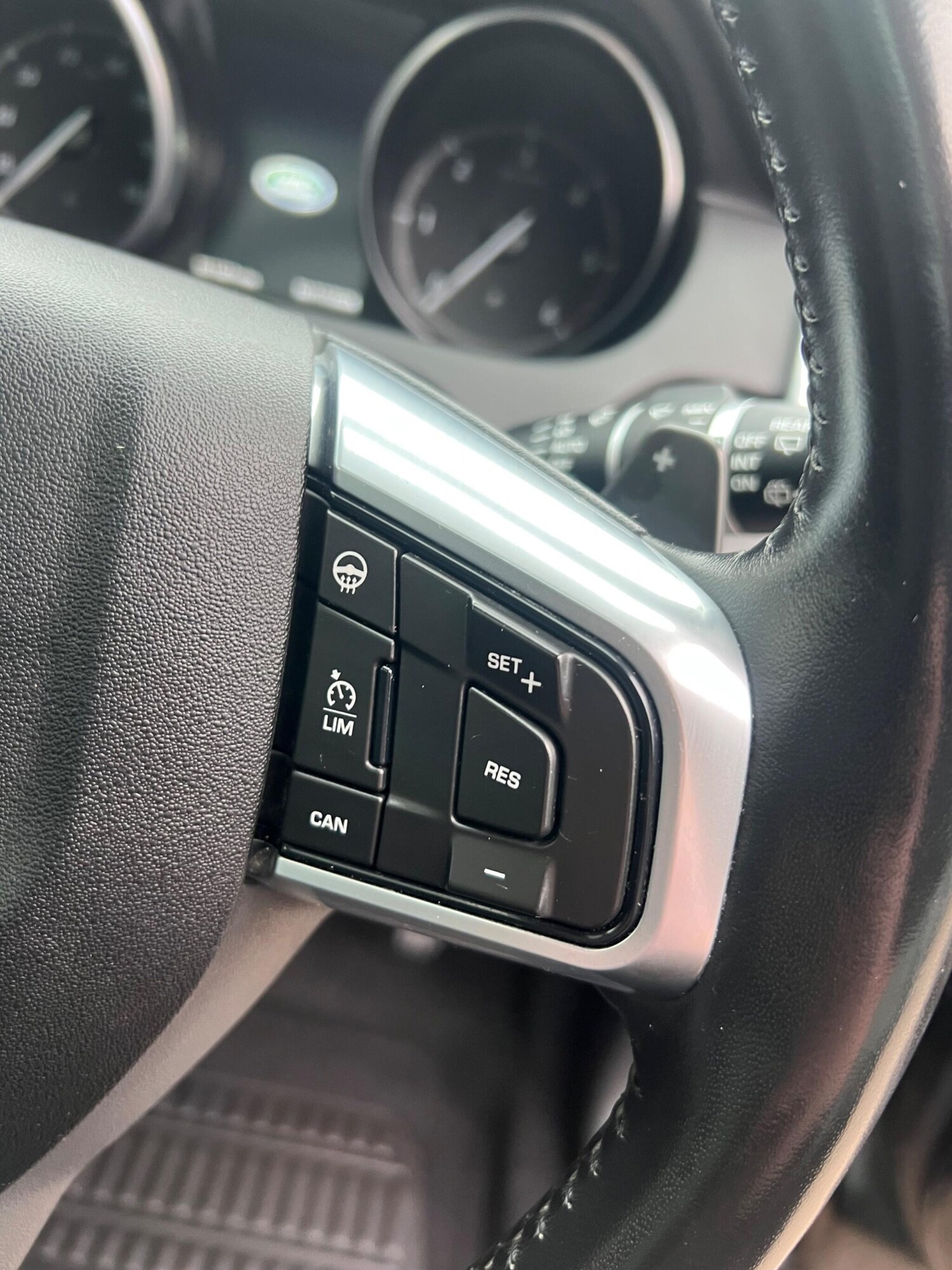 Used Land Rover Discovery Sport 2017 for sale - 77965369: Photo 28