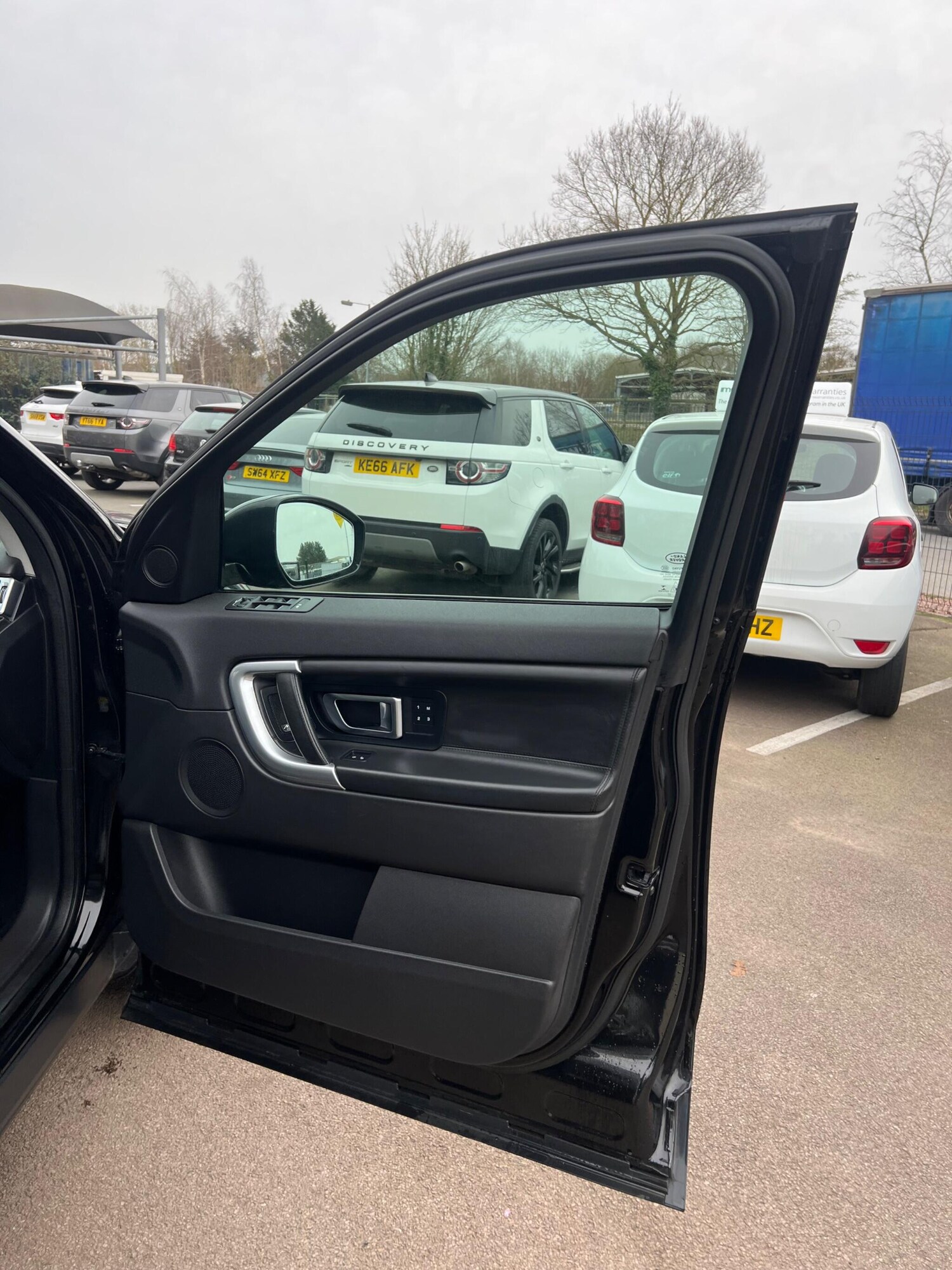 Used Land Rover Discovery Sport 2017 for sale - 77965369: Photo 38