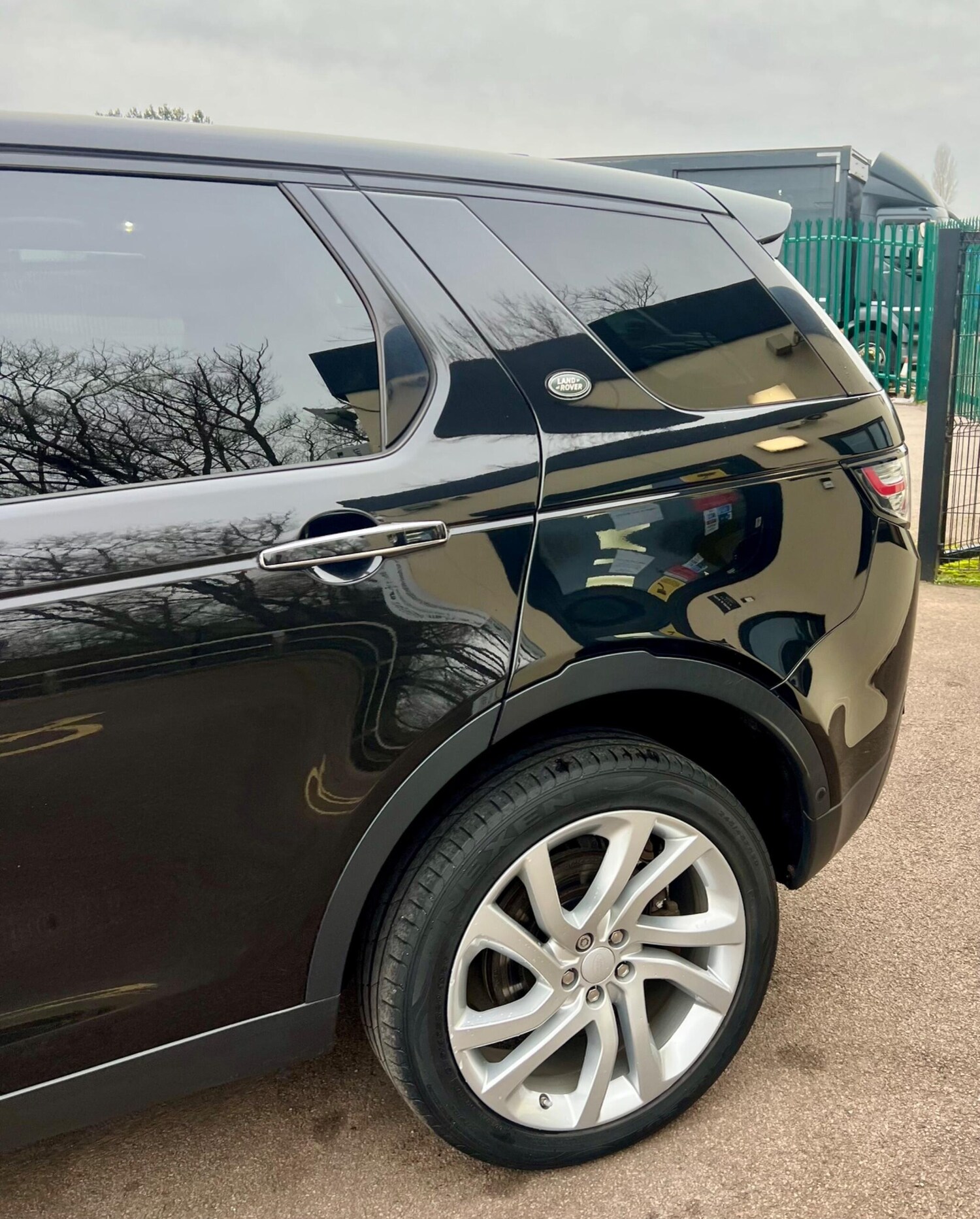 Used Land Rover Discovery Sport 2017 for sale - 77965369: Photo 50