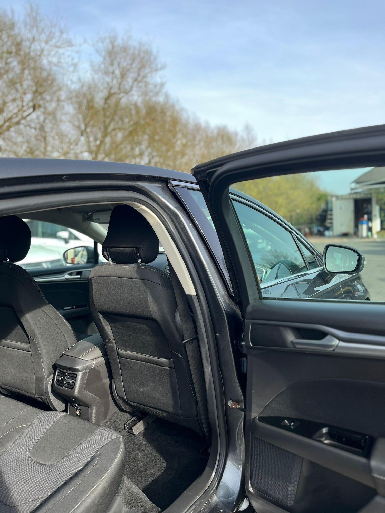 Used Ford Mondeo 2015 for sale - 77978407: Photo 26