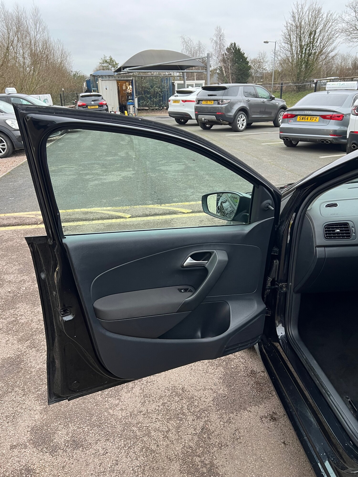 Used Volkswagen Polo 2014 for sale - 77567445: Photo 30