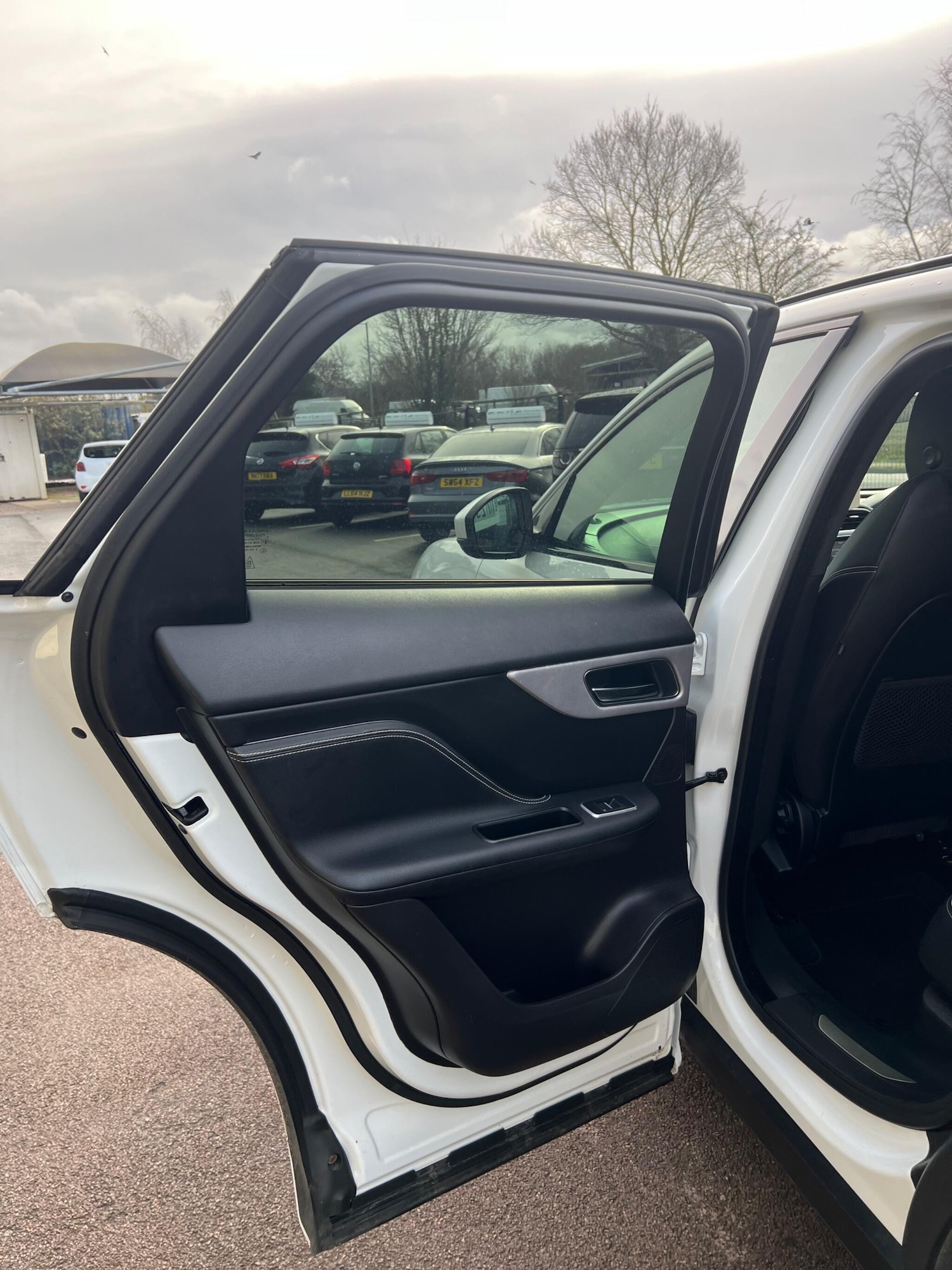 Used Jaguar F-Pace 2018 for sale - 77965377: Photo 27