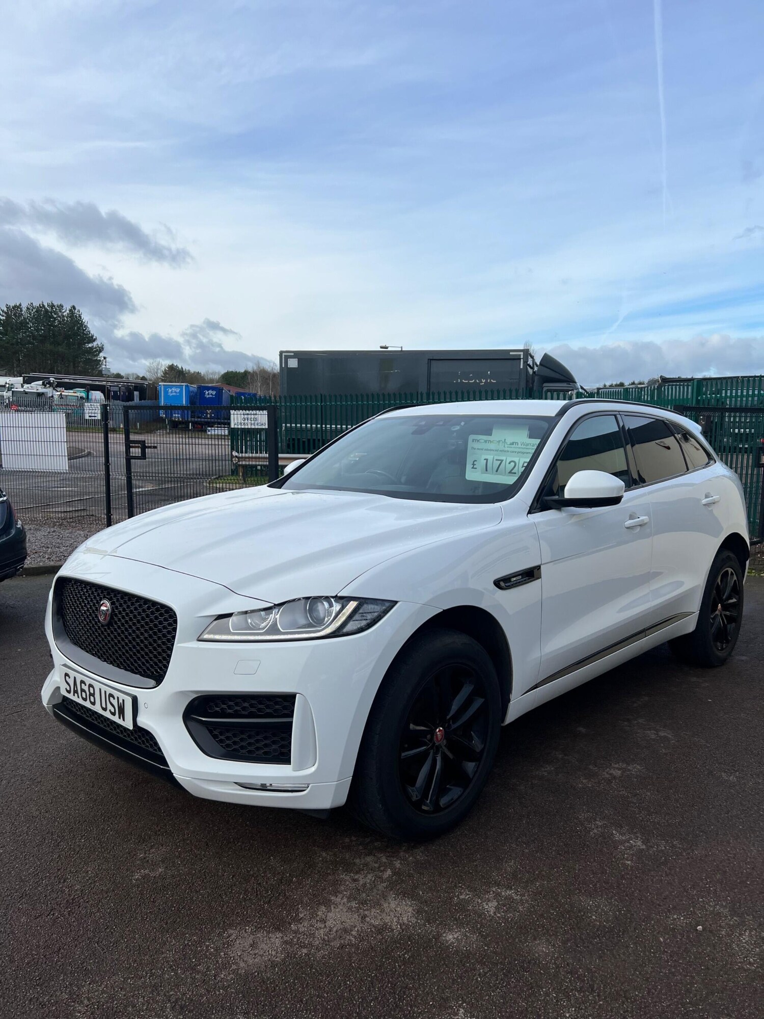Used Jaguar F-Pace 2018 for sale - 77965377: Photo 7