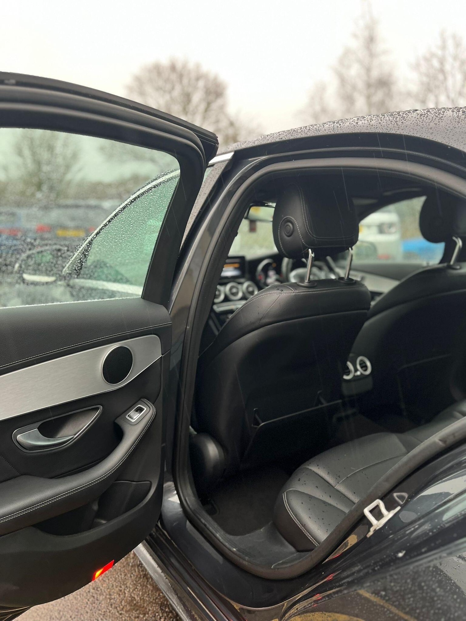 Used Mercedes-Benz C Class 2015 for sale - 77965371: Photo 25