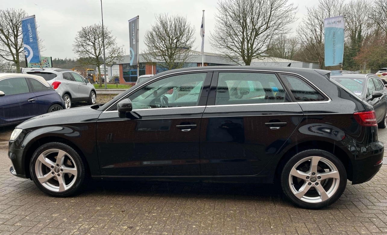 Used Audi A3 2016 for sale - 77555355: Photo 2