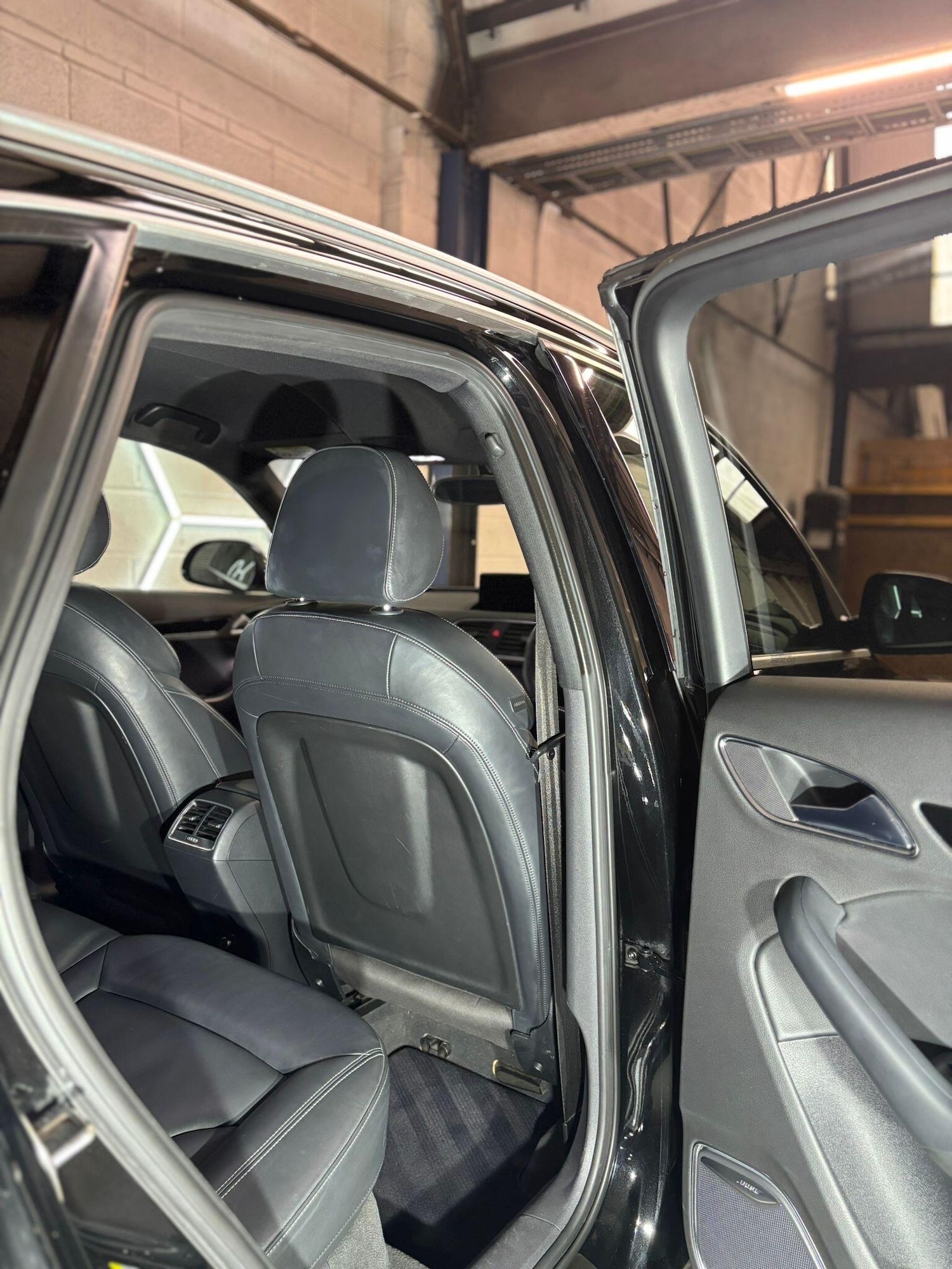 Used Audi RS Q3 2014 for sale - 77040756: Photo 19