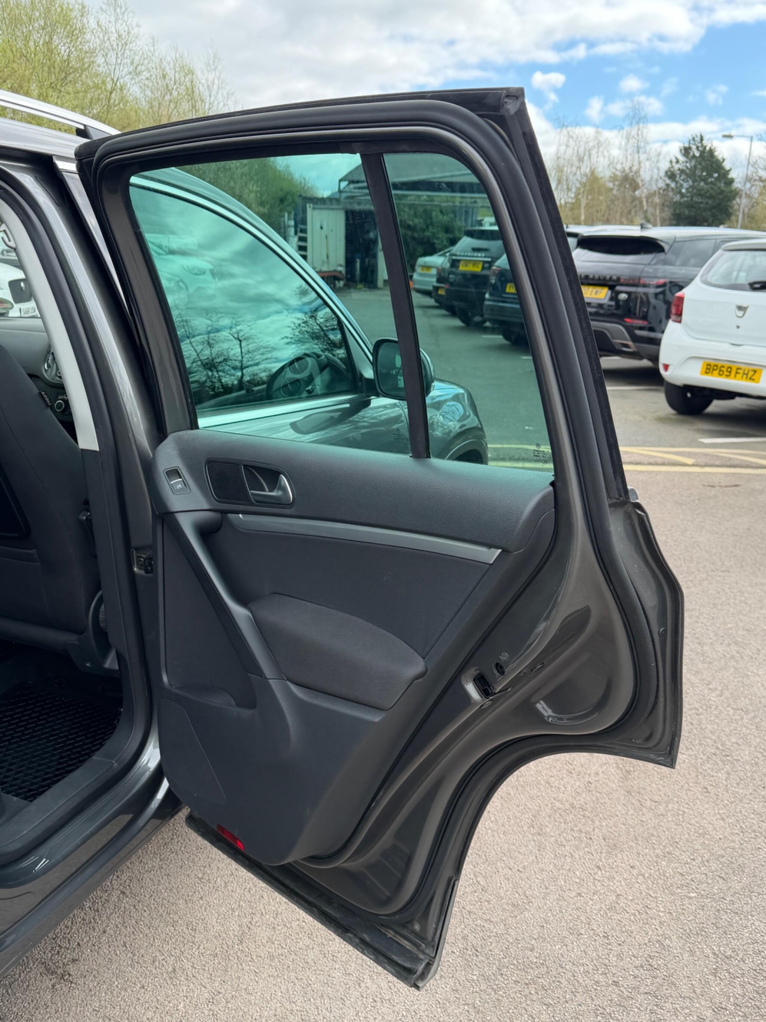 Used Volkswagen Tiguan for sale - 78115828: Photo 27