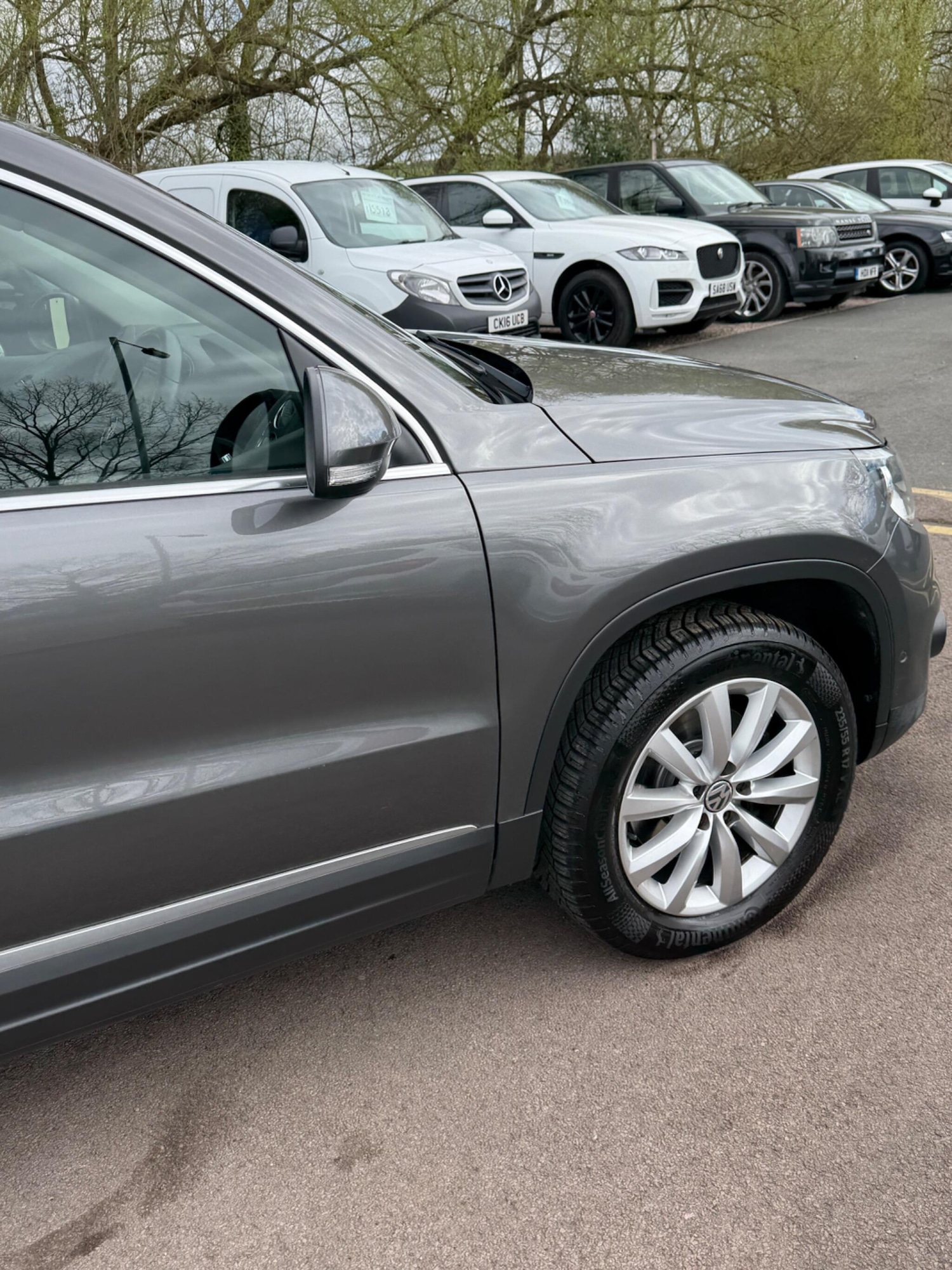 Used Volkswagen Tiguan for sale - 78115828: Photo 4