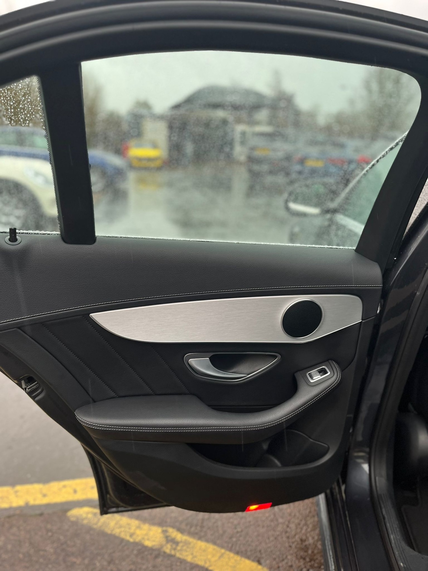 Used Mercedes-Benz C Class 2015 for sale - 77691048: Photo 34