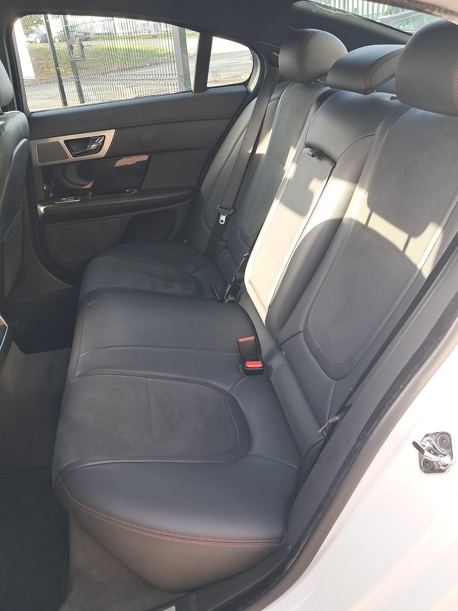 Used Jaguar XF 2014 for sale - 76348880: Photo 14