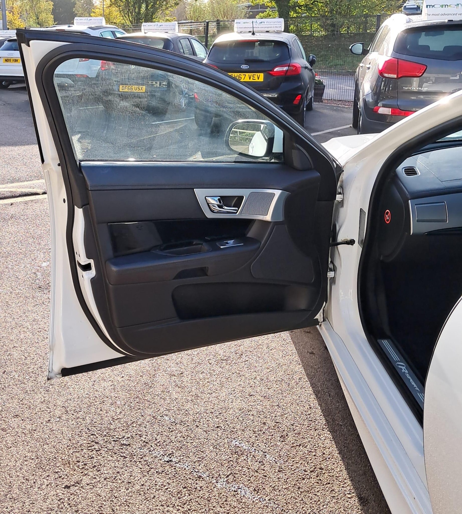 Used Jaguar XF 2014 for sale - 76348880: Photo 22