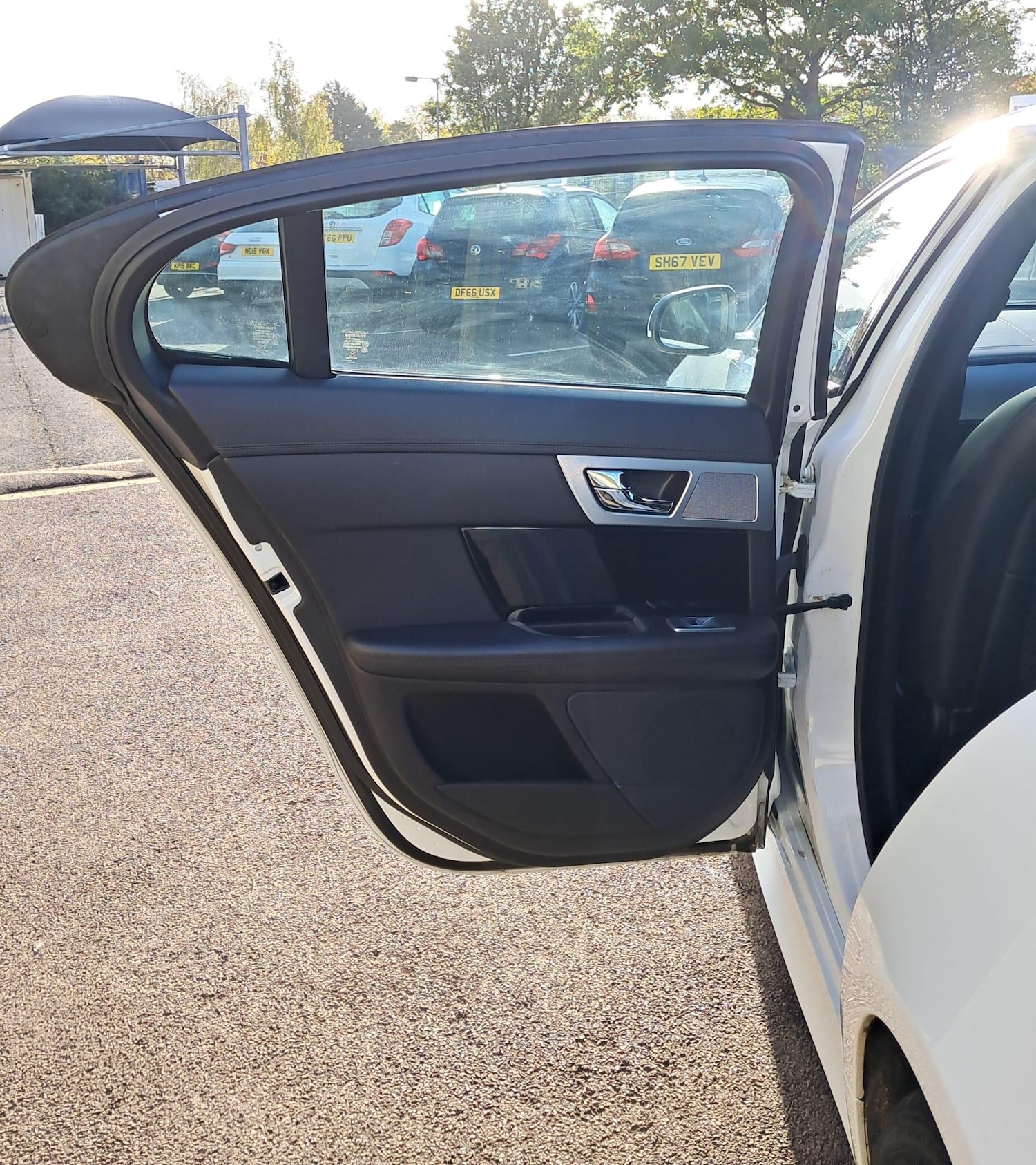 Used Jaguar XF 2014 for sale - 76348880: Photo 23