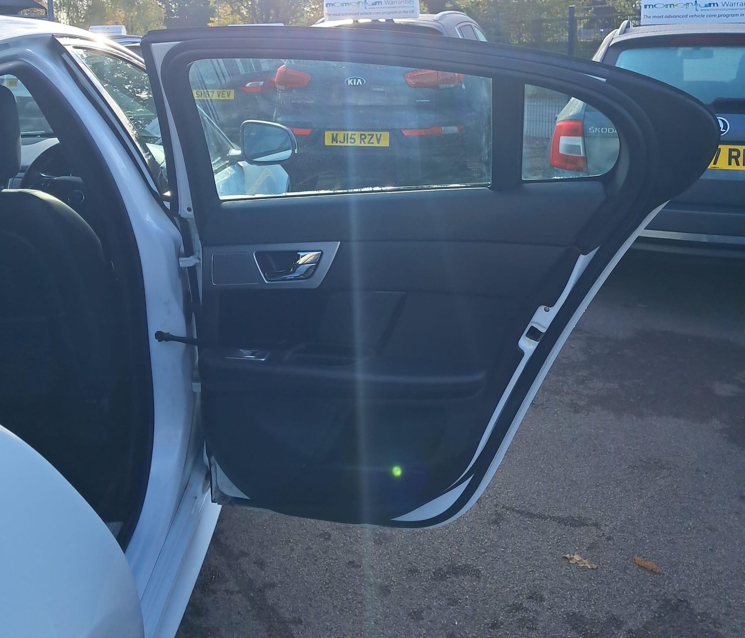 Used Jaguar XF 2014 for sale - 76348880: Photo 25