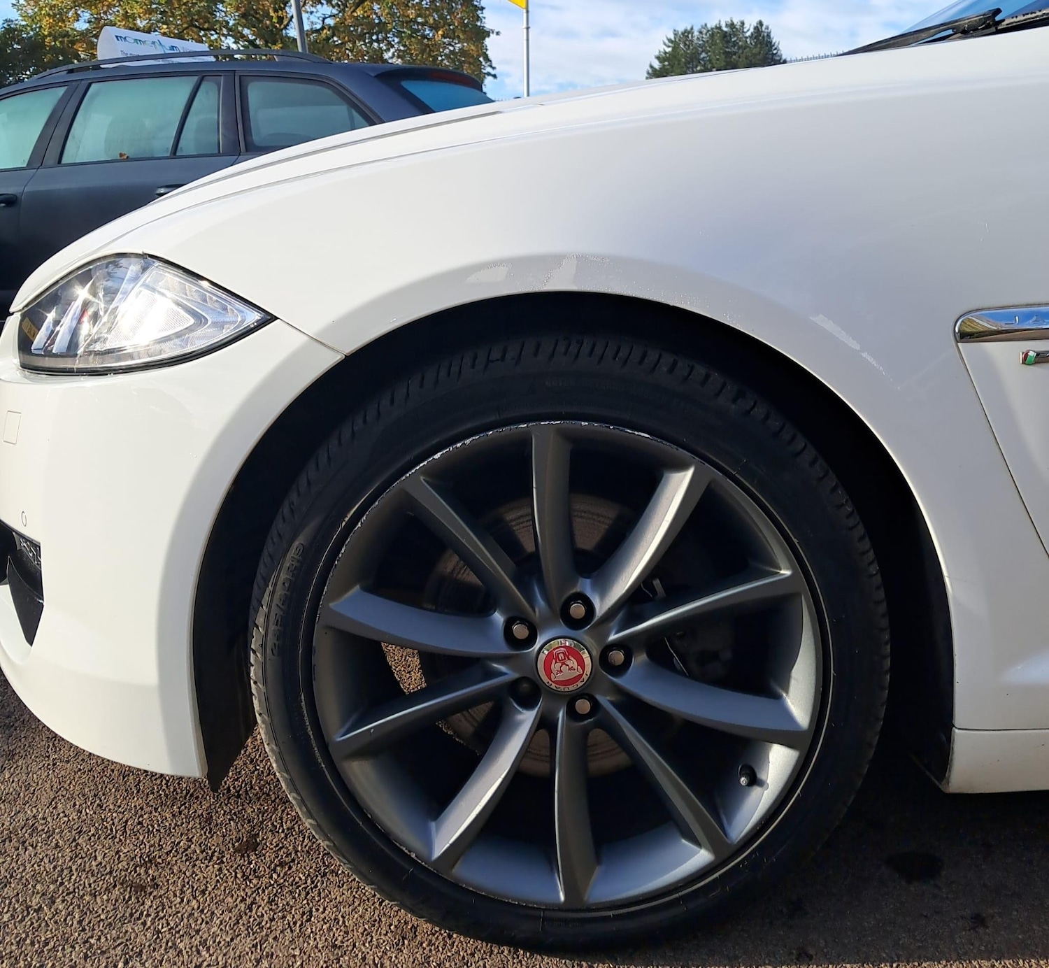 Used Jaguar XF 2014 for sale - 76348880: Photo 28