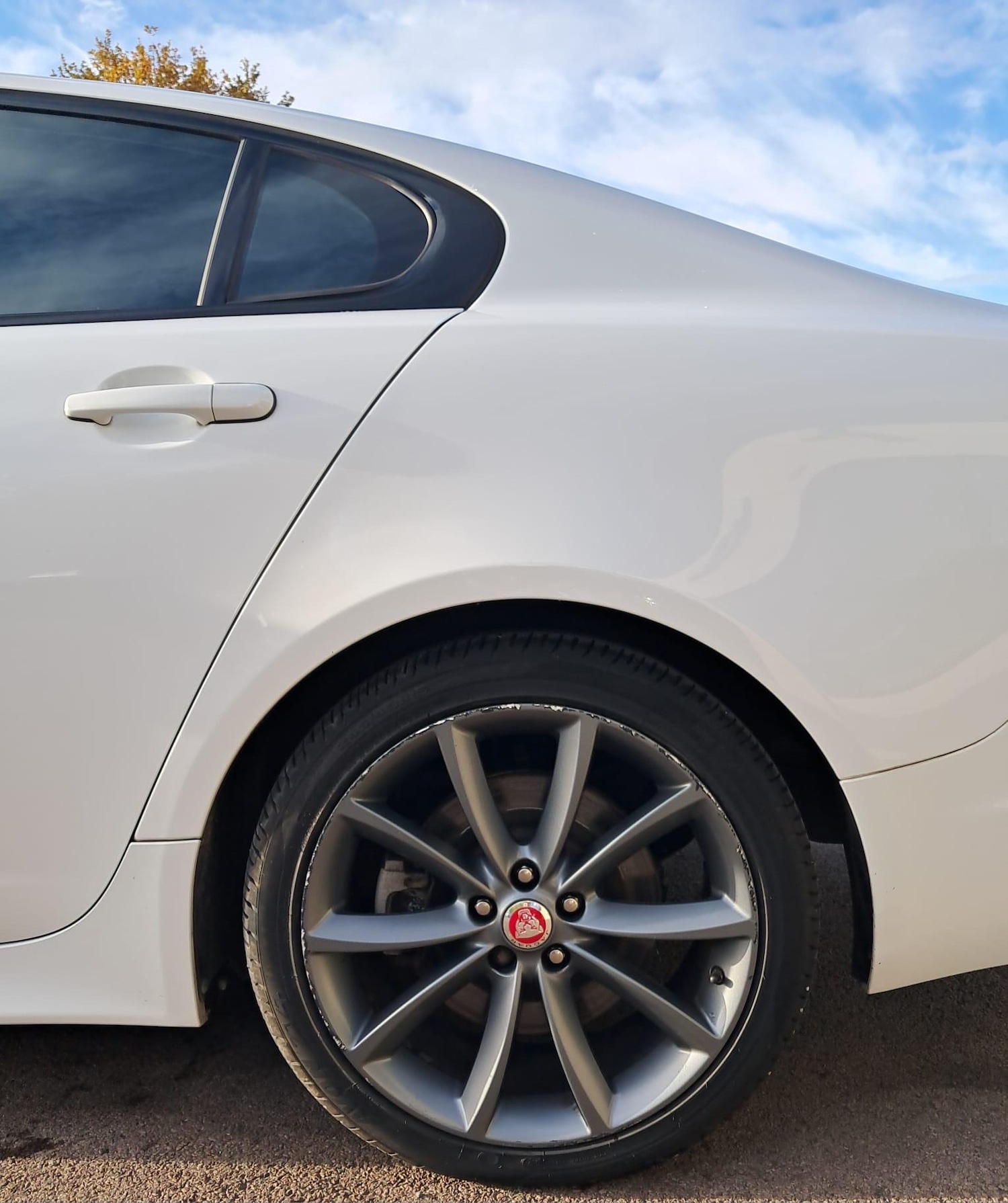 Used Jaguar XF 2014 for sale - 76348880: Photo 29