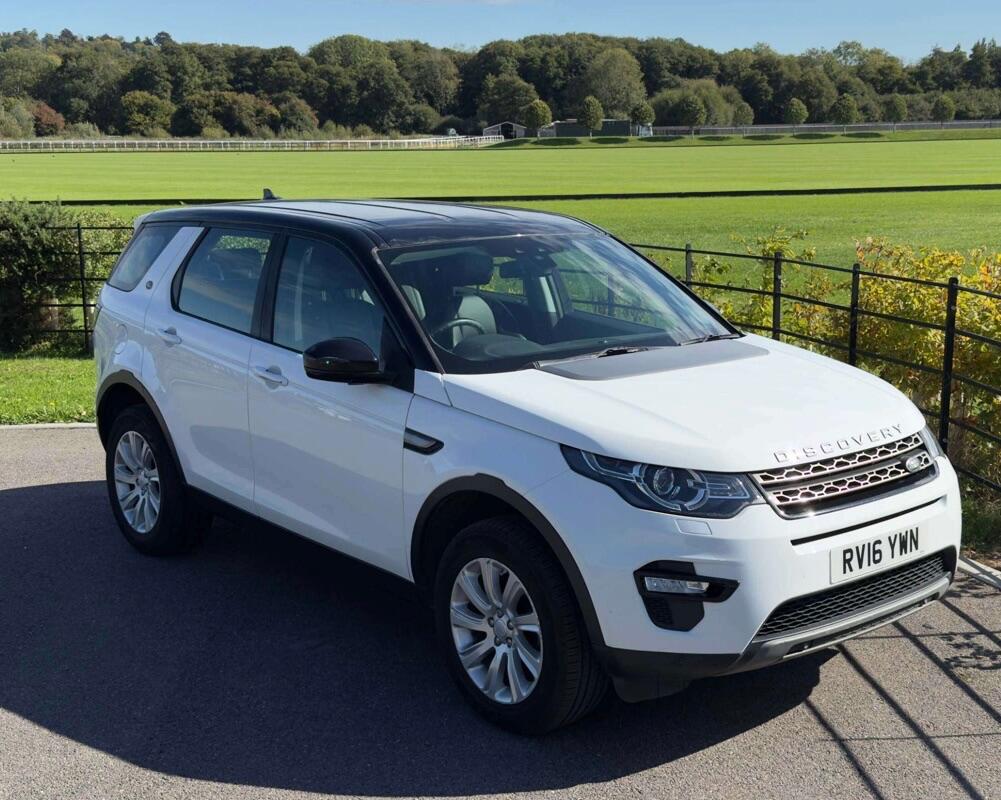 Used Land Rover Discovery Sport 2016 for sale - 76472142: Photo 1