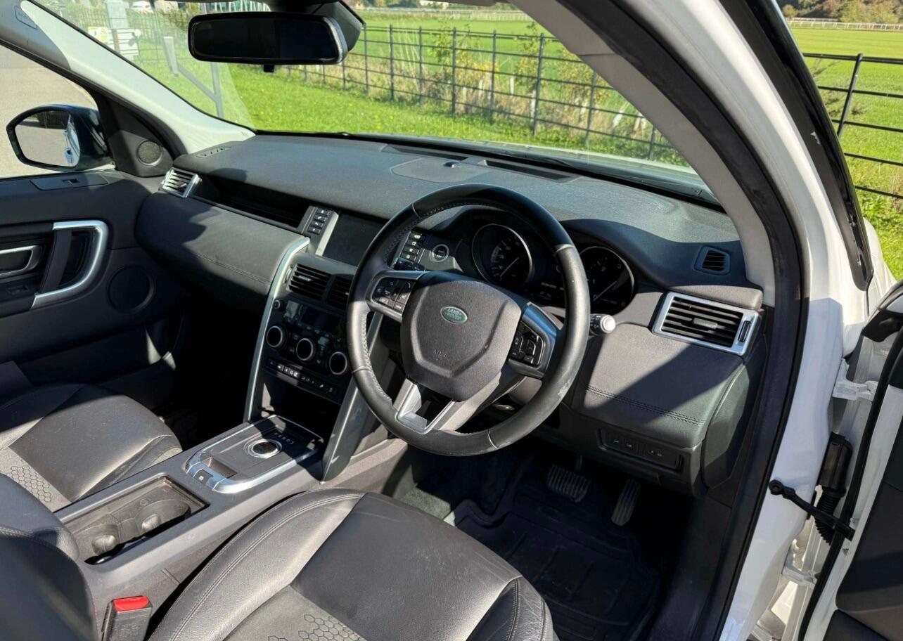Used Land Rover Discovery Sport 2016 for sale - 76472142: Photo 3